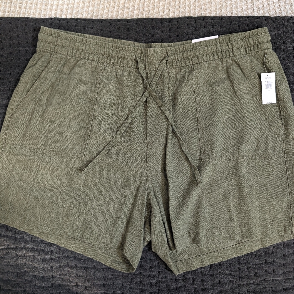 NWT Linen Shorts Olive Green XL (14/16)